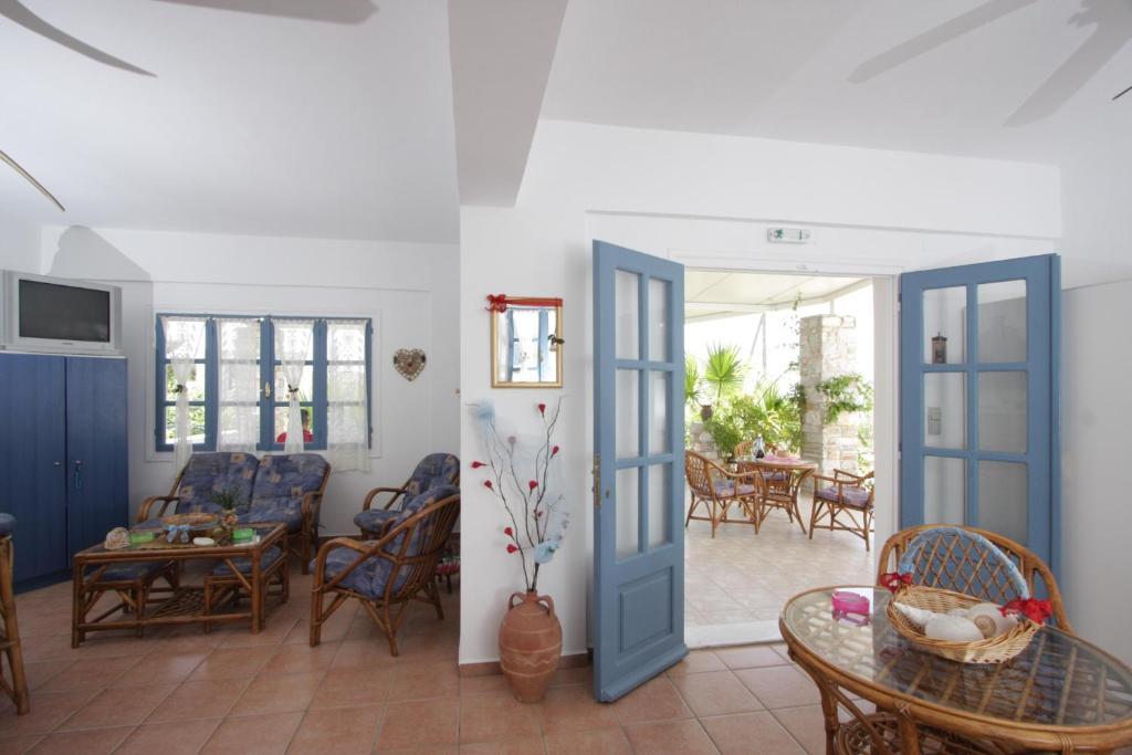 Manos Apartments Mégas Yialós-Nítes エクステリア 写真
