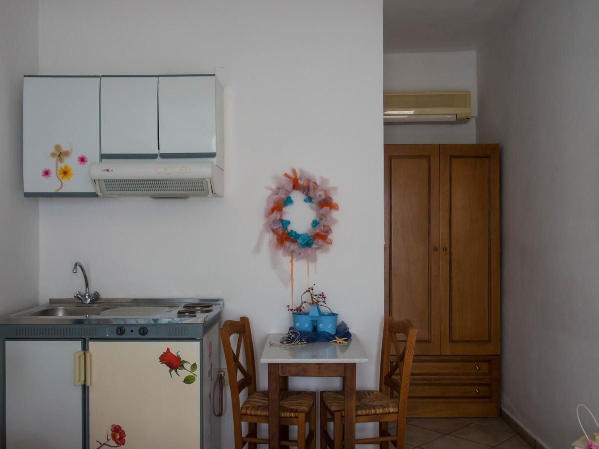 Manos Apartments Mégas Yialós-Nítes エクステリア 写真