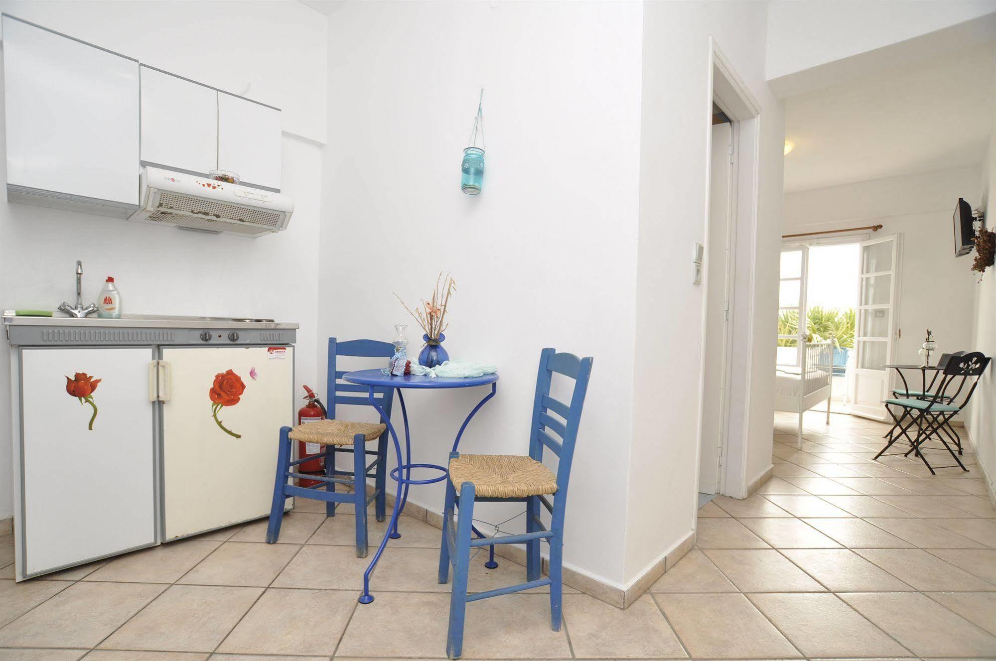 Manos Apartments Mégas Yialós-Nítes エクステリア 写真