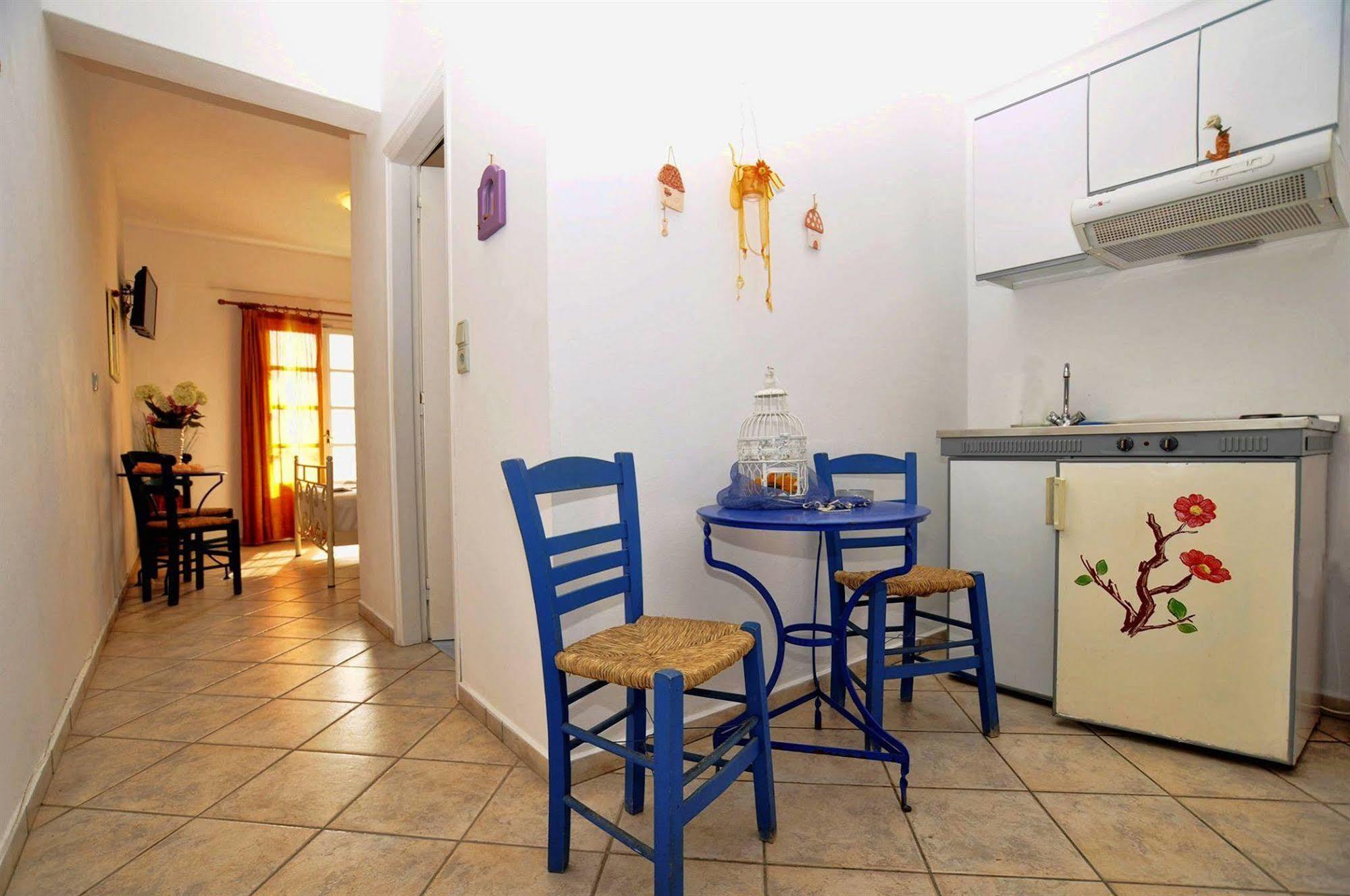 Manos Apartments Mégas Yialós-Nítes エクステリア 写真